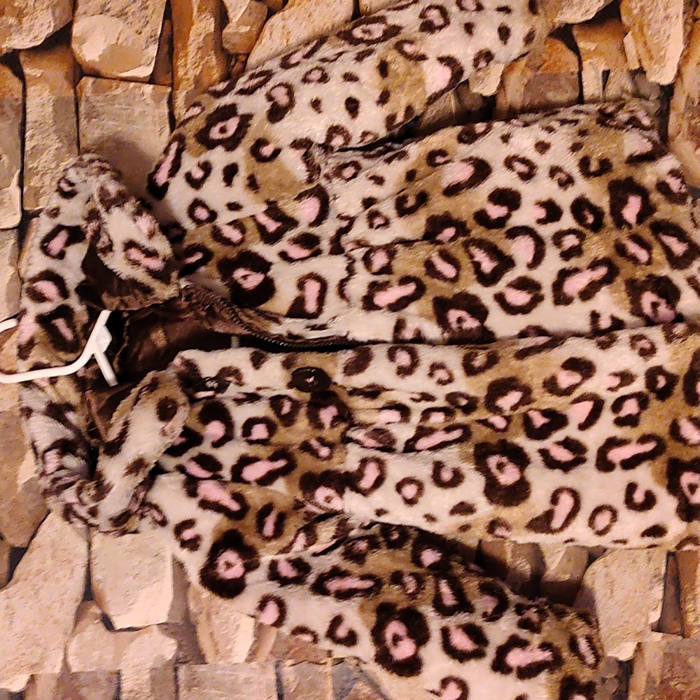 Pistachio,  M 5/6, leopard print